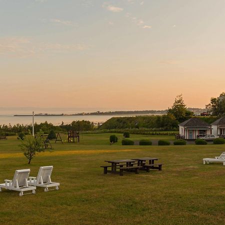 Motel Au Fleuve D'Argent รีวีแยร์-ดู-ลู ภายนอก รูปภาพ