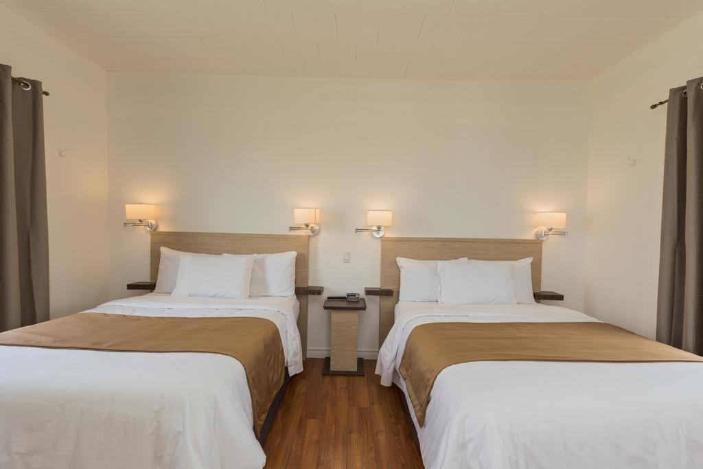 Motel Au Fleuve D'Argent รีวีแยร์-ดู-ลู ภายนอก รูปภาพ